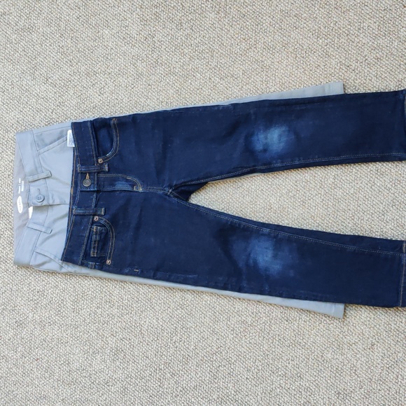 Bundle of 2 pairs of boy's trousers, size 5 - Picture 2 of 10